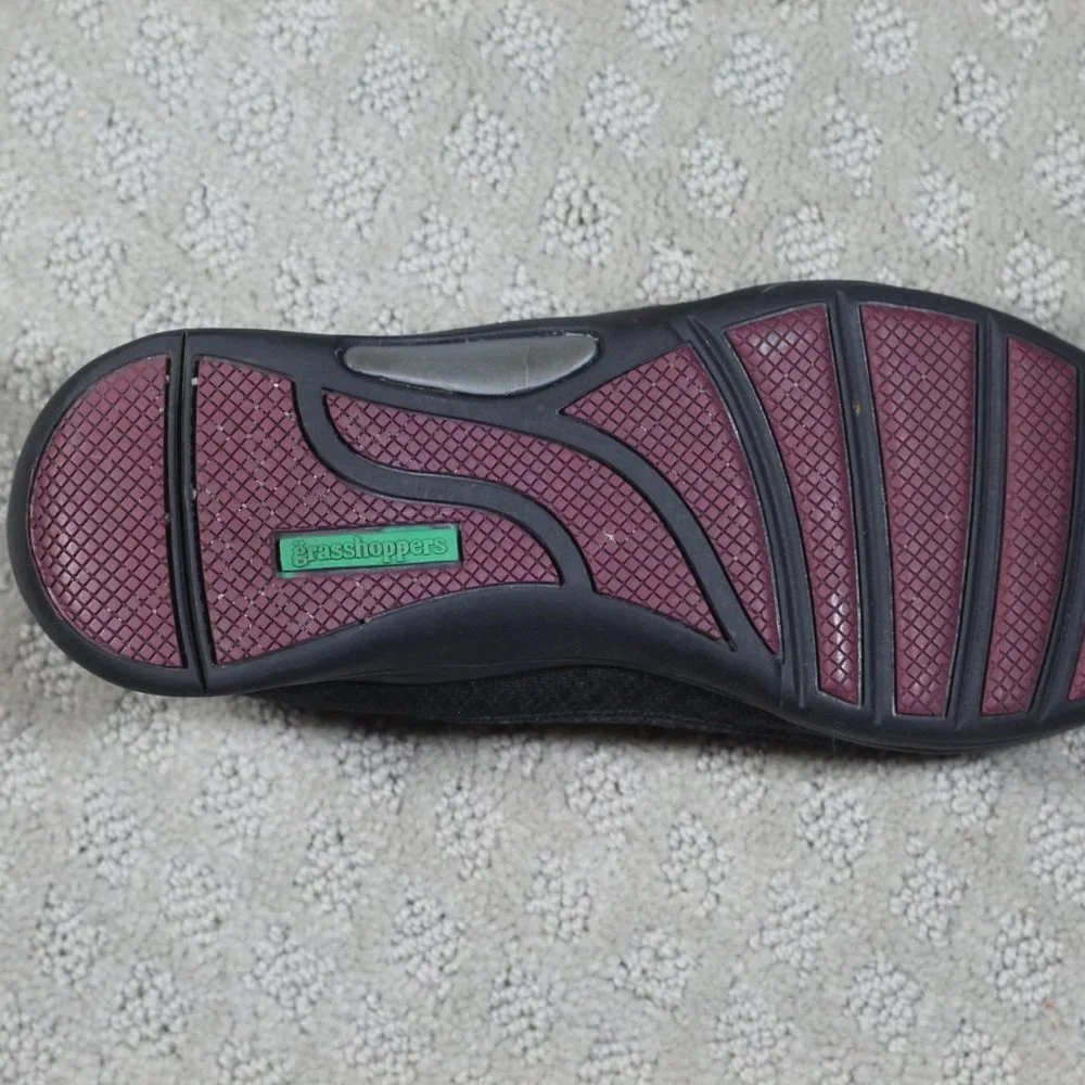 Grasshoppers Size 6 Ortholite Black Slip-On Sneakers